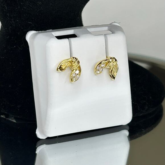 Genuine MOISSANITE EARRINGs with gold plated‎ studs. Tie, bow shaped - Picture 4 of 4